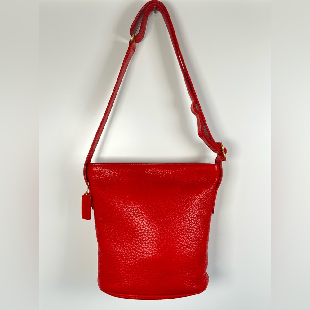 VTG 1997 Coach Sonoma Small Bucket Bag #4907 - Red Pebbled Leather